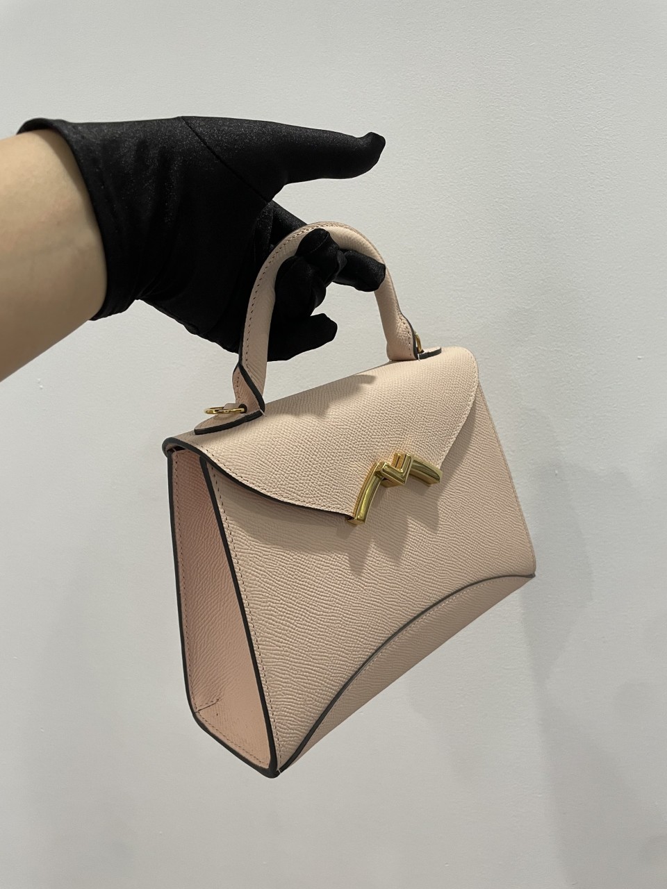모이나 MOYNAT 가브리엘 Gabrielle 미니 SIZE 20*16cm ☆☆☆☆☆ #신공장