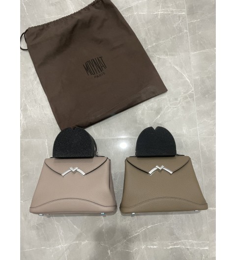 모이나 MOYNAT 가비백 Gaby SIZE 26*9*28cm ☆☆☆☆☆ #vvip공장