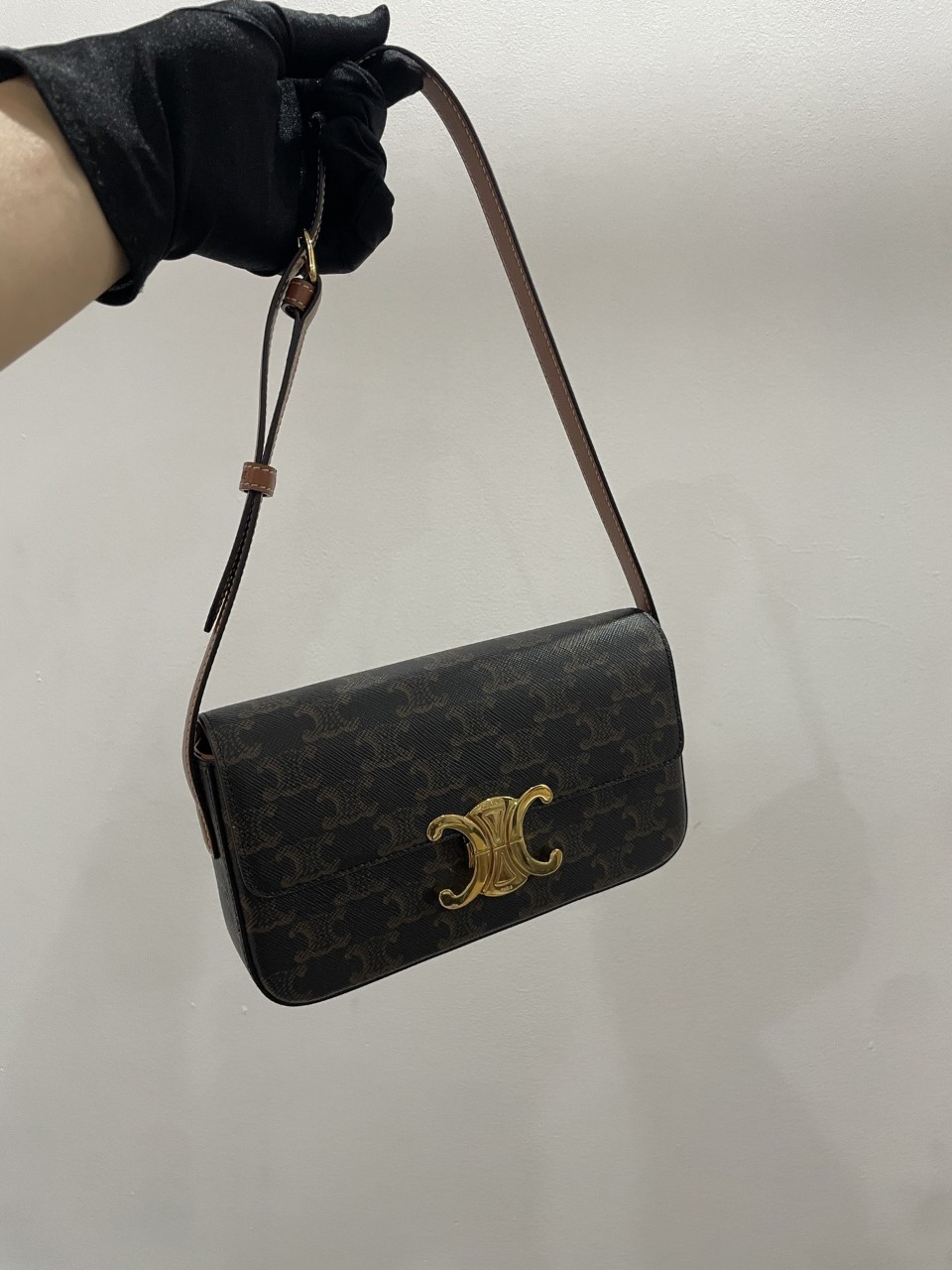 셀린느 CELINE 트리옹프 캔버스&카프스킨 텐 숄더백 194142CUZ04LU [사이즈] 20x10x4cm #vvip공장