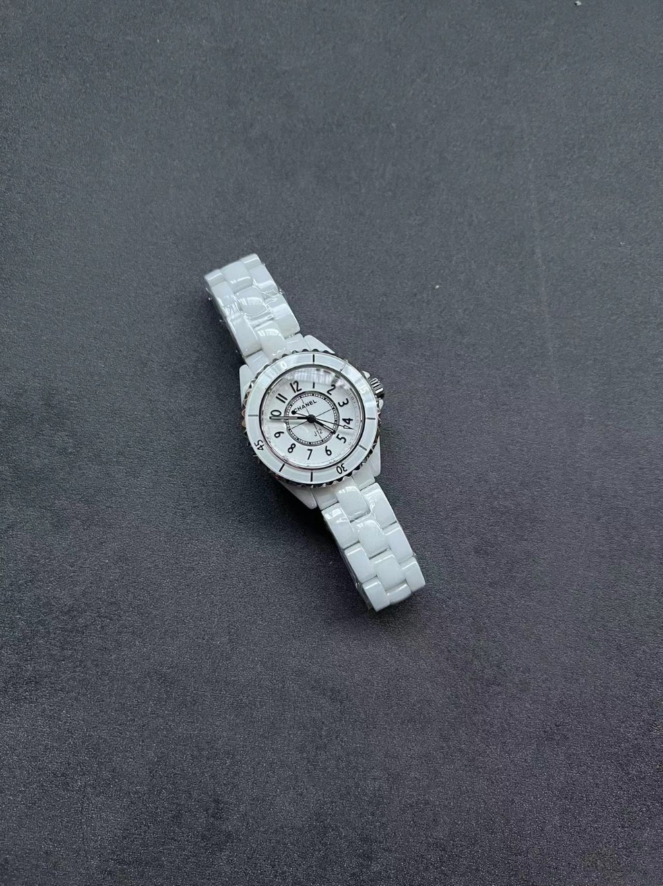 샤넬 CHANEL J12 33mm H5698 화이트 세라믹 여성 시계 @ 33MM + 스위스 쿼츠 무브먼트 #신공장