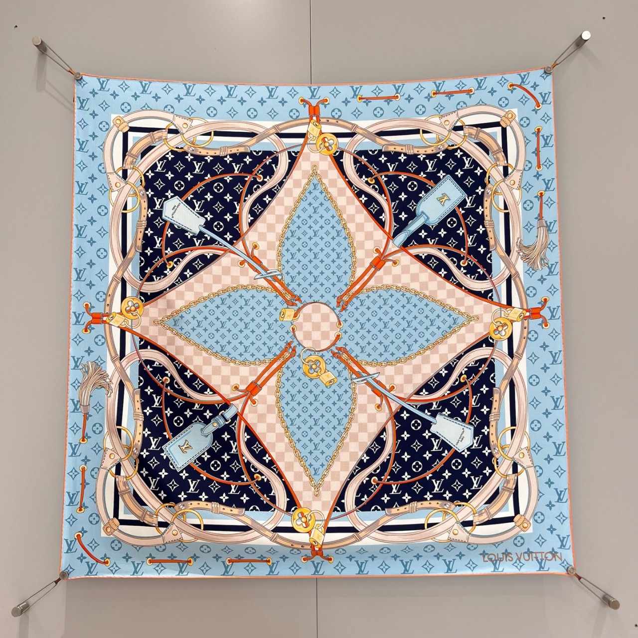 루이비통 플라워 앤 스트랩스 90 스카프 M90659 90x90cm 100% 실크