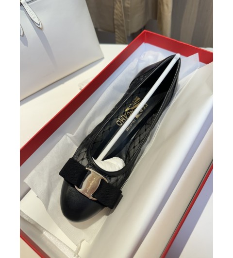 페라가모 Ferragamo 여자 바라 펌프스 2컬러 35~39 굽 3cm