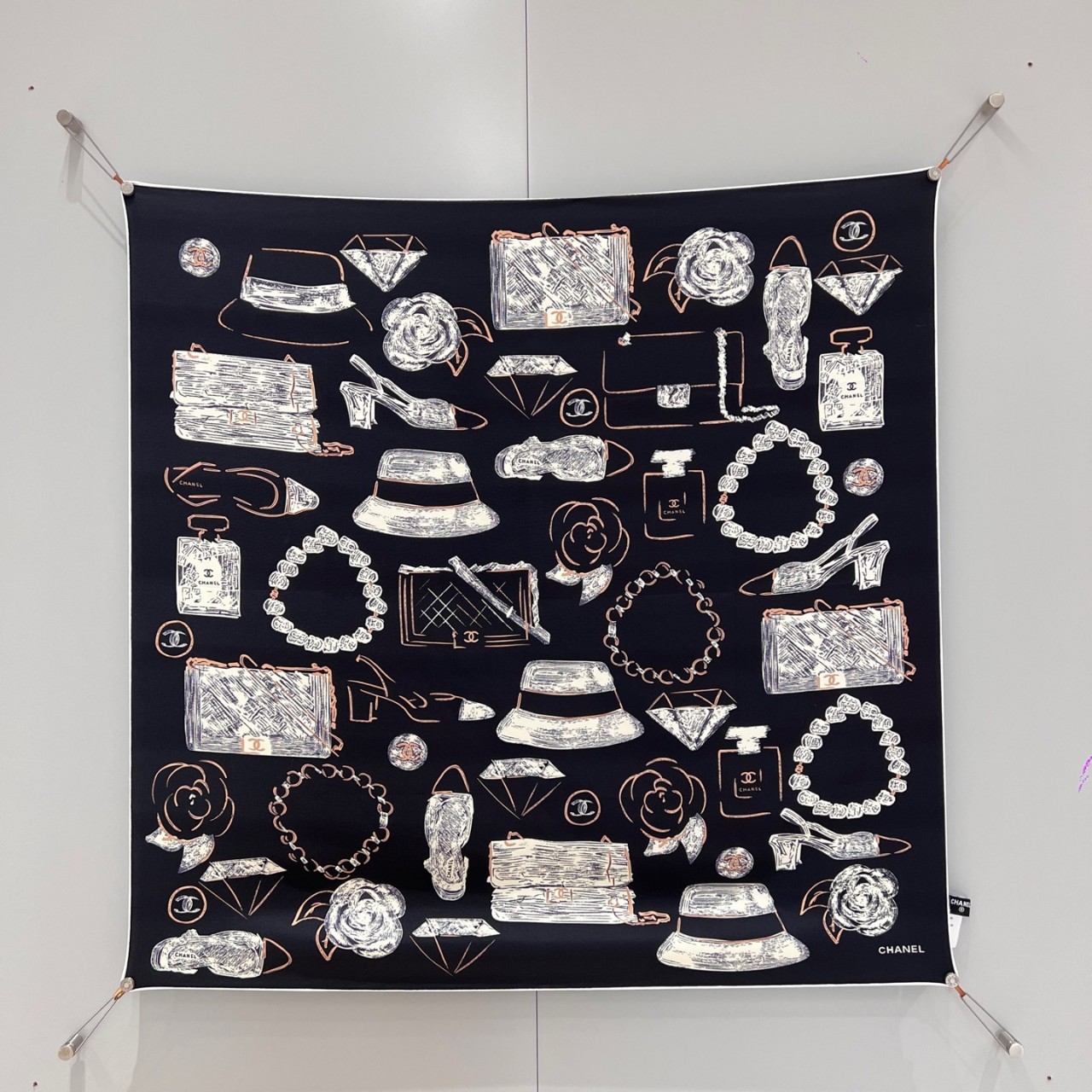 샤넬 CHANEL 실크 스카프 90x90cm 100% 실크