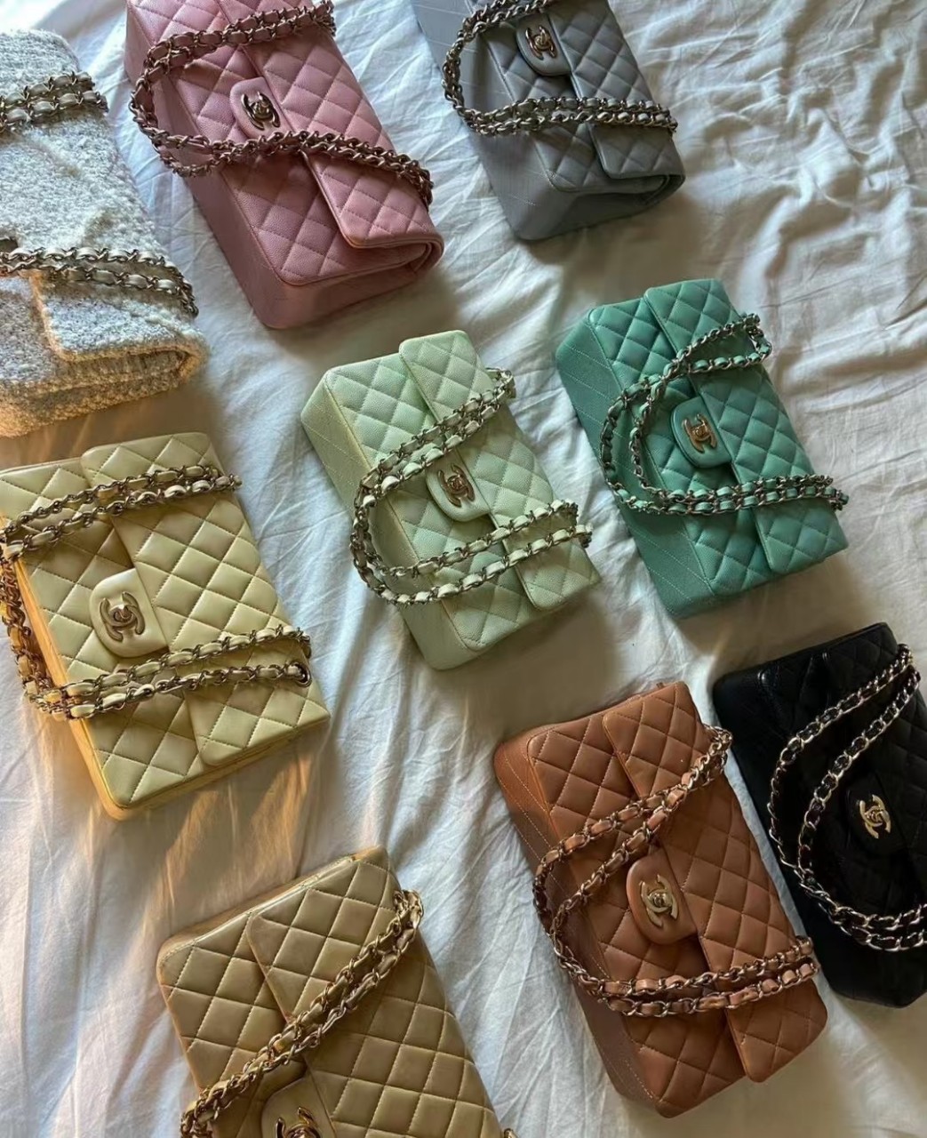 샤넬 CHANEL 22P 클래식 스몰 캐비어 파스텔그린 샴페인골드 #vvip공장