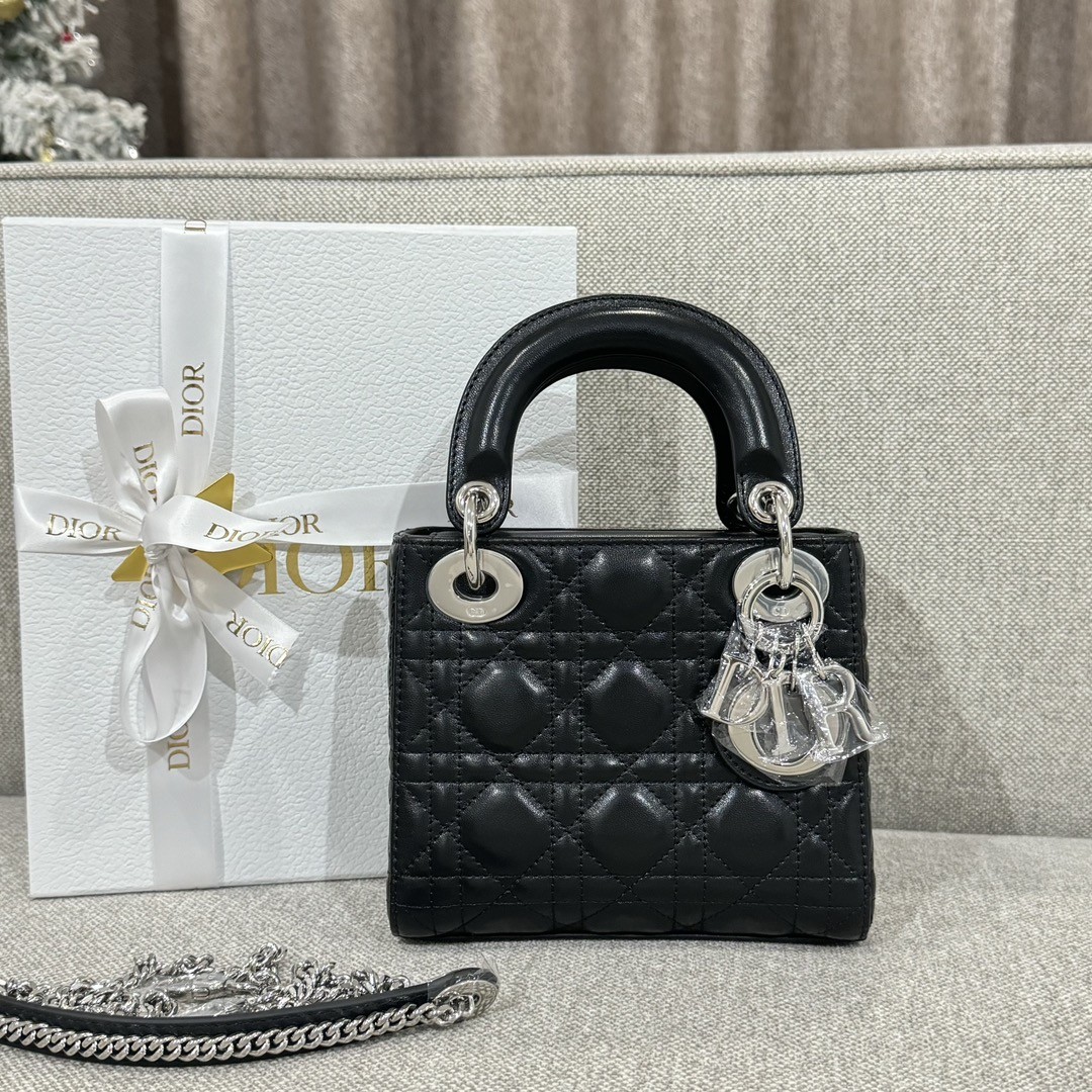 DIOR 레이디 디올 백 미니 까나쥬 M0505ONGE 17cm #여왕