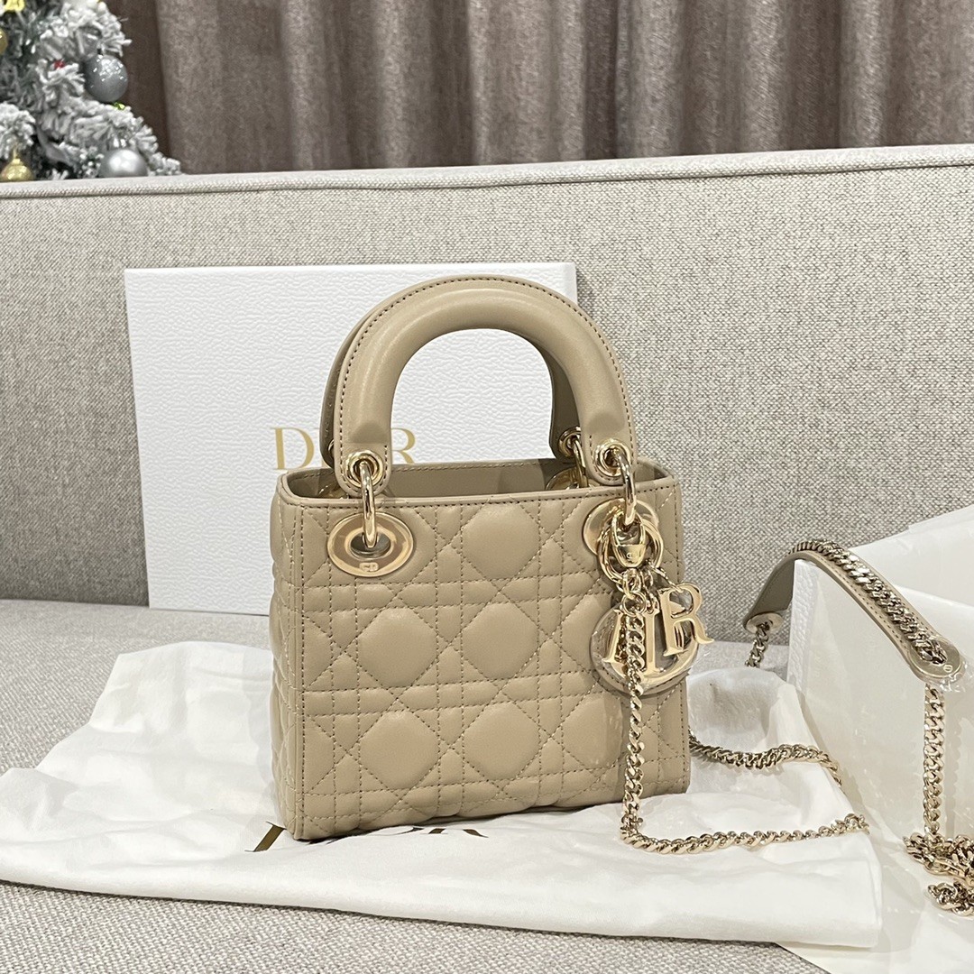 DIOR 레이디 디올 백 미니 까나쥬 M0505ONGE 17cm #여왕